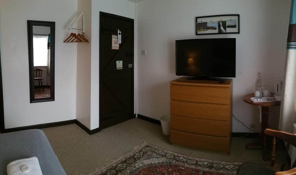 New Gurkha Inn Брекон Экстерьер фото