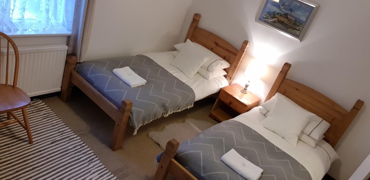 New Gurkha Inn Брекон Экстерьер фото